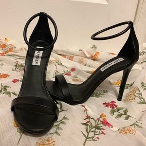 Steve Madden Black Ankle Loop High Heels Size 7